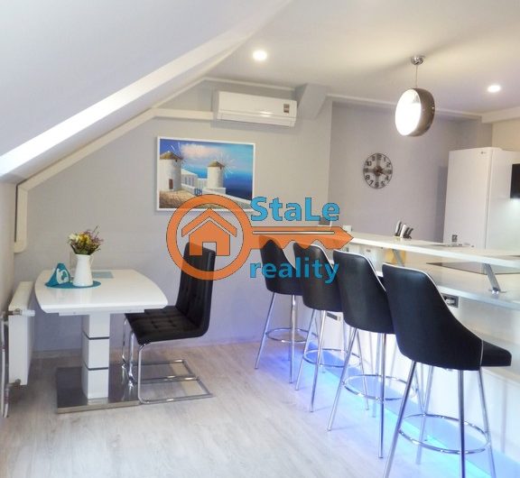 Prodej měšťanského domu  272 m2