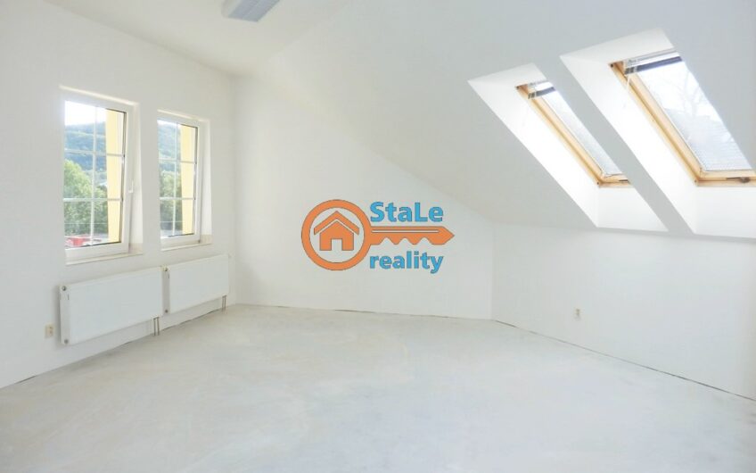 Pronájem luxusního komerčního prosotru  94 m2