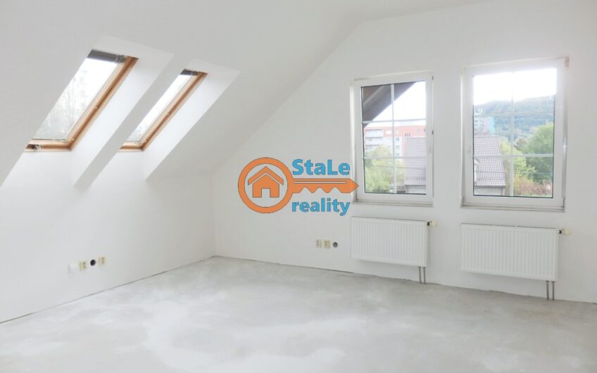 Pronájem luxusního komerčního prosotru  94 m2