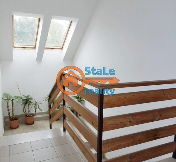 Pronájem luxusního komerčního prosotru  94 m2