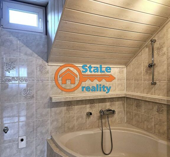 Prodej bytu 3+1 v osobním vlastnictví v cihlovém domě 72 m2