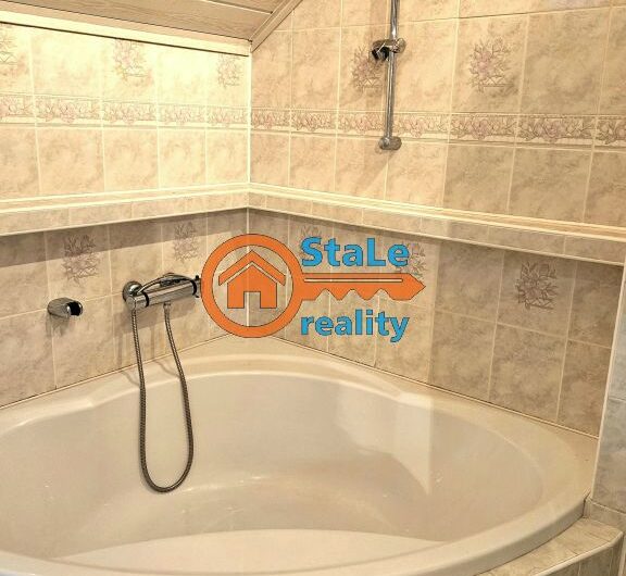 Prodej bytu 3+1 v osobním vlastnictví v cihlovém domě 72 m2