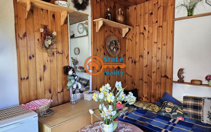 Prodej zděné, podsklepené chaty se zahradou 371 m2