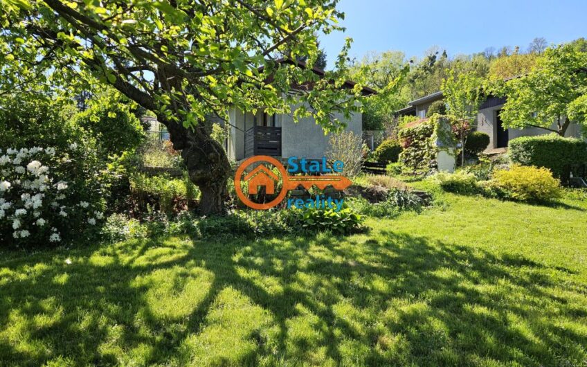 Prodej zděné, podsklepené chaty se zahradou 371 m2