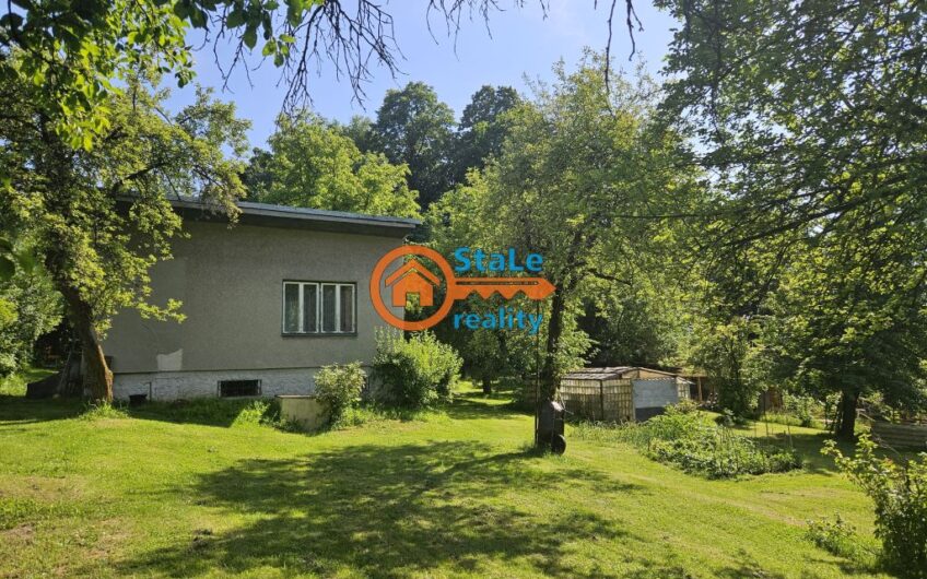 Prodej stavebního pozemku se stavbou s č.e. a sítěmi o celkové rozloze 2.582 m2