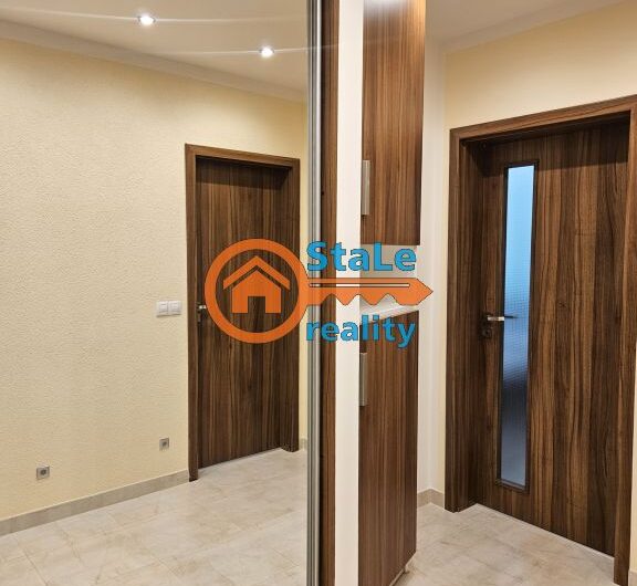 Prodej bytu 2+1 s lodžií a vybavením po kompletní rekonstrukci 60 m2