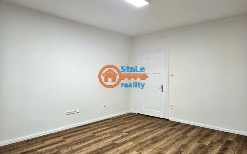 Prodej nadstandardního bytu 3+1 po kompletní rekonstrukci v cihlovém domě 91 m2 se zahrádkou