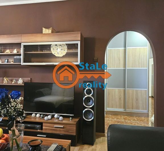 Prodej bytu 4+1 se zasklenou lodžií v osobním vlastnictví  80 m2