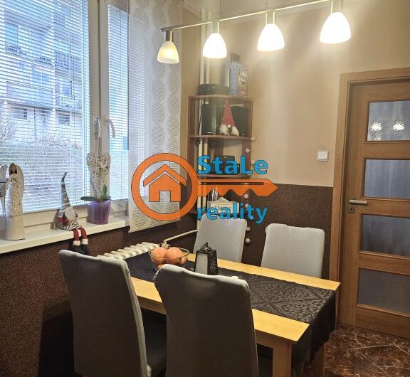 Prodej bytu 4+1 se zasklenou lodžií v osobním vlastnictví  80 m2