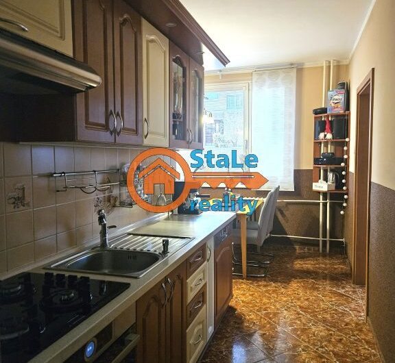 Prodej bytu 4+1 se zasklenou lodžií v osobním vlastnictví  80 m2