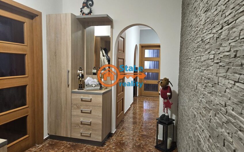 Prodej bytu 4+1 se zasklenou lodžií v osobním vlastnictví  80 m2