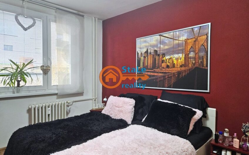 Prodej bytu 4+1 se zasklenou lodžií v osobním vlastnictví  80 m2