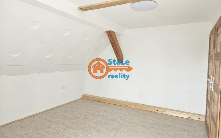 Pronájem dvougeneračního rodinného domu se zahradou 150 m2