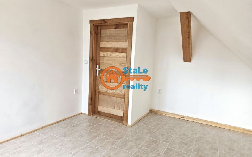 Pronájem dvougeneračního rodinného domu se zahradou 150 m2