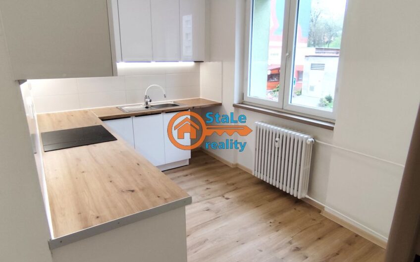 Pronájem luxusního, nově zrekonstruovaného bytu 2+1 s lodžií  54 m2